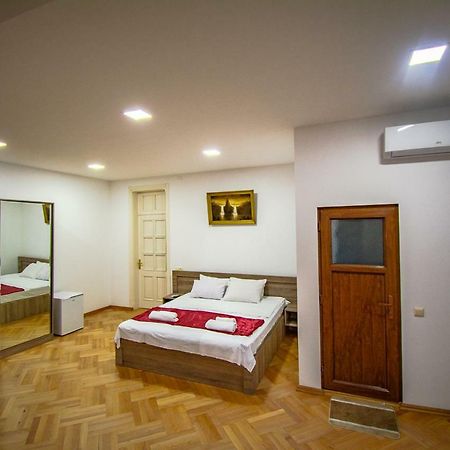 Nana'S Guesthouse باتومي المظهر الخارجي الصورة